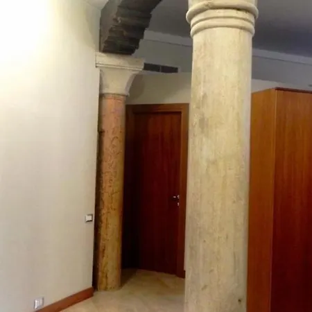 Apartment San Stae Casa Aurora Venice